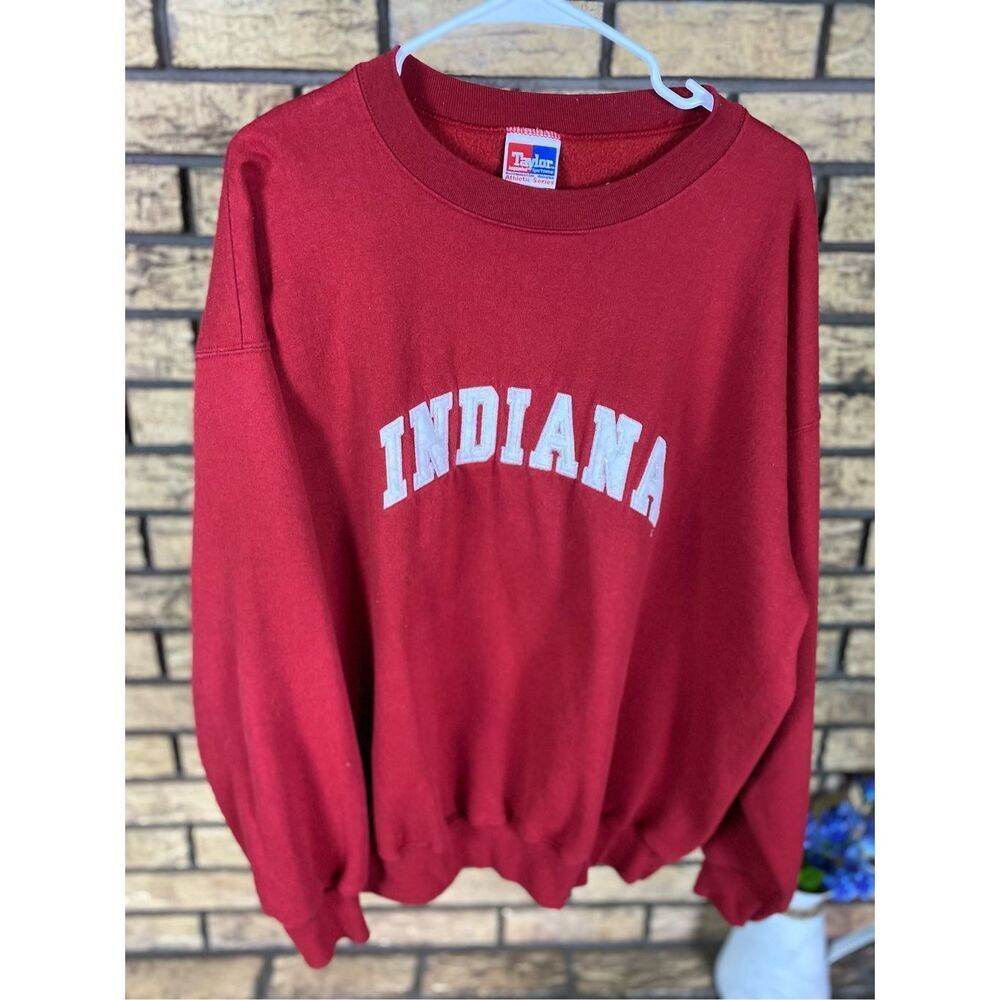 Indiana University‎ Pullover Sweater